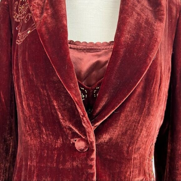 Reba 2 Piece Set: Wine Colored Velvet Sequin Top & Jacket Set Sz 6/8 - Picture 3 of 16